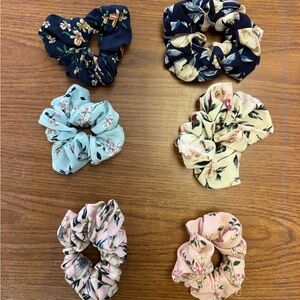 Floral Scrunchie Set - Multicolor